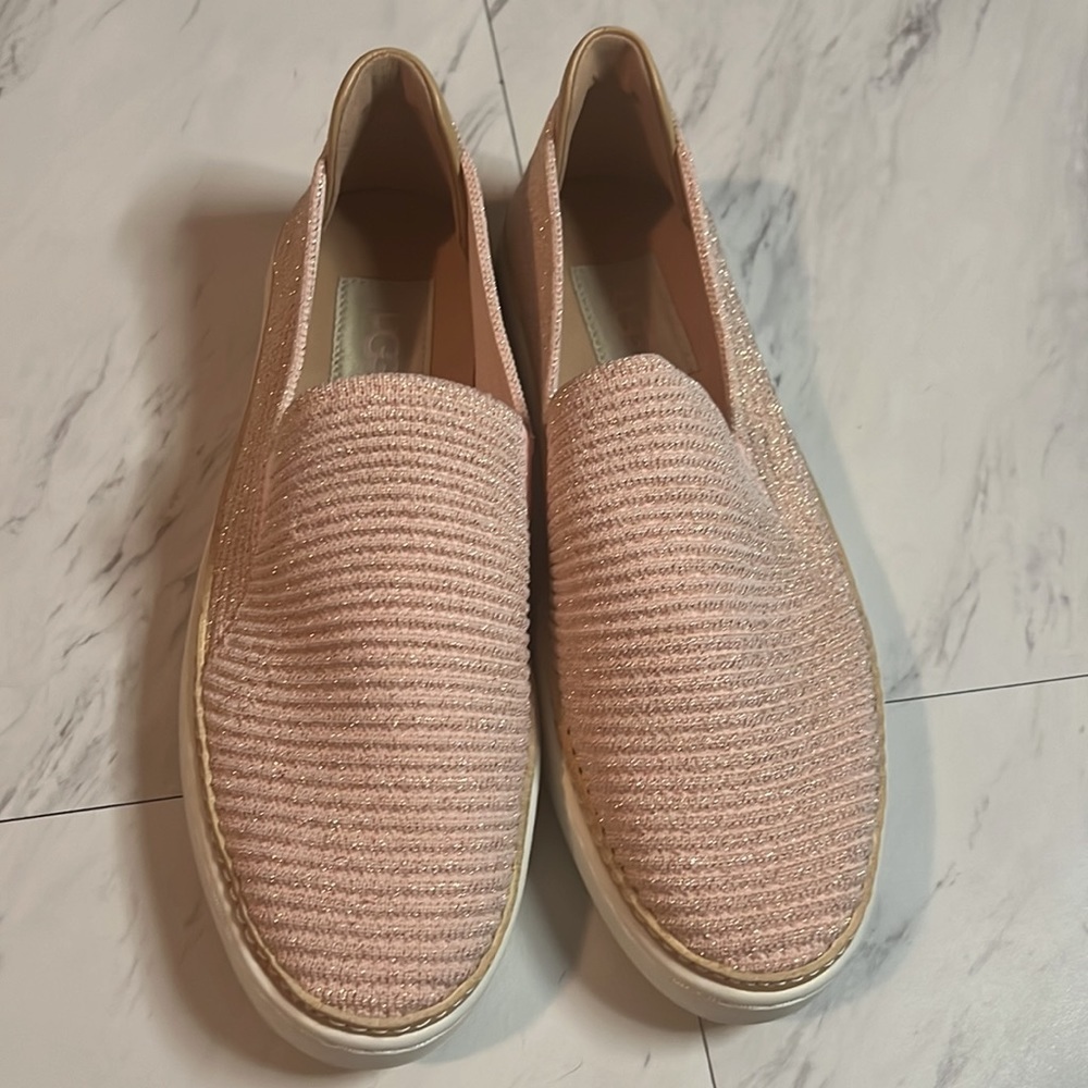 UGG Sammy slip on pink rose gold metallic knit sneaker flat shoe size 6.5 - Picture 2 of 8
